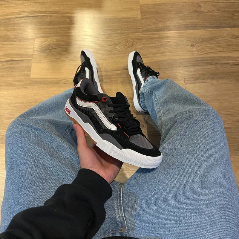 Vans Skate Wayvee Black White Red