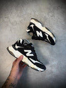 Tênis New Ballance 9060 - Preto/Branco - Premium