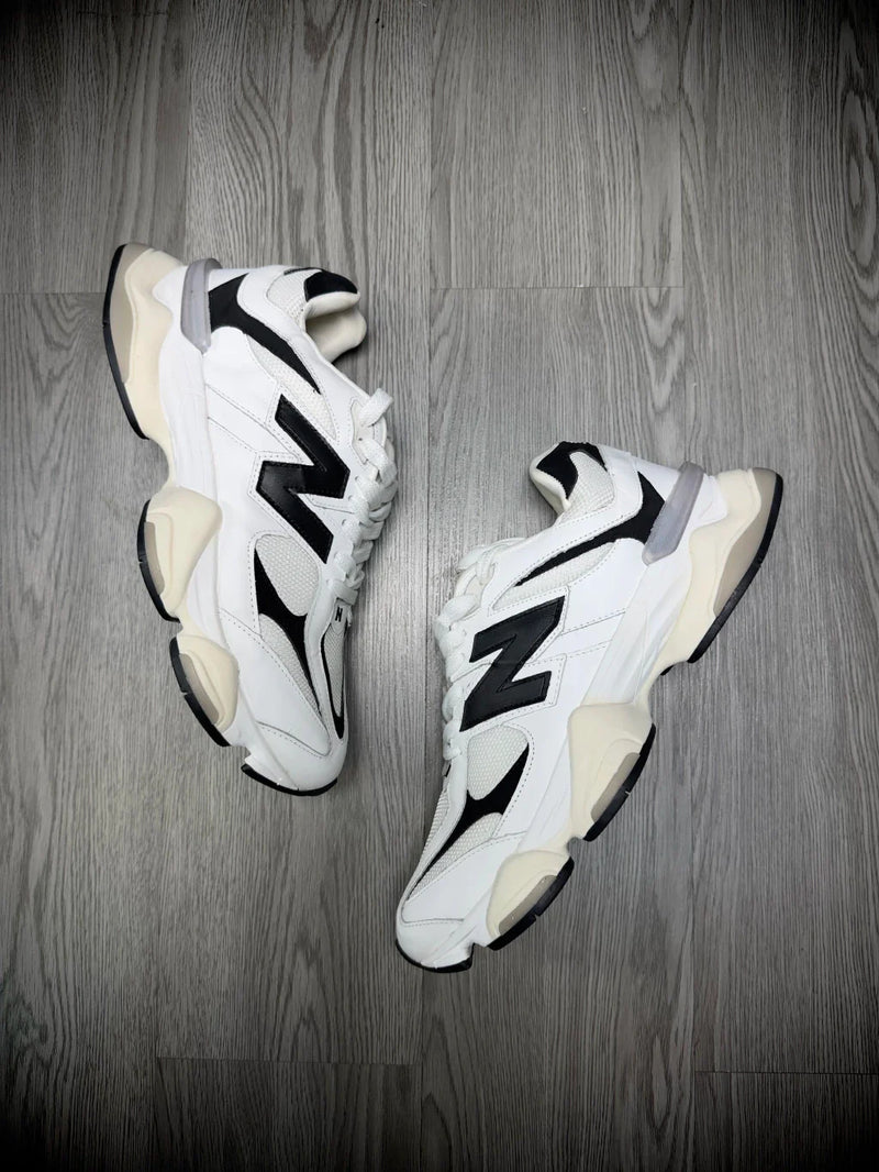 Tênis New Ballance 9060 - Branco/Detalhe Preto - Premium