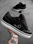 Tesla Flow Preto Branco