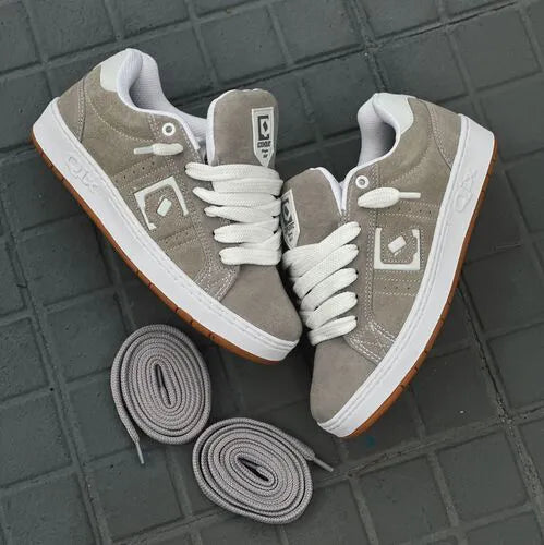 Qix Combat Suede Cinza/Branco